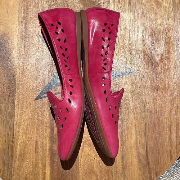 Born Tinley Leather Perforated Ballet Flats Pink Size 7 - Picture 7 of 9